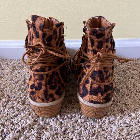 Cheetah Booties - Picture 3 of 3